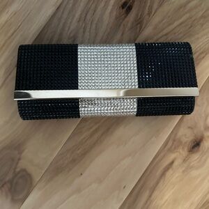Aldo clutch